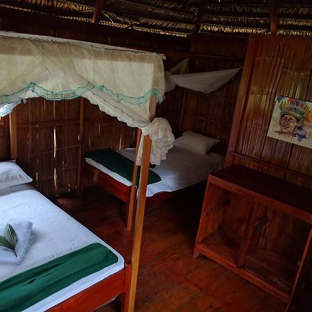 Green Forest Ecolodge Puerto Montufar Eksteriør billede