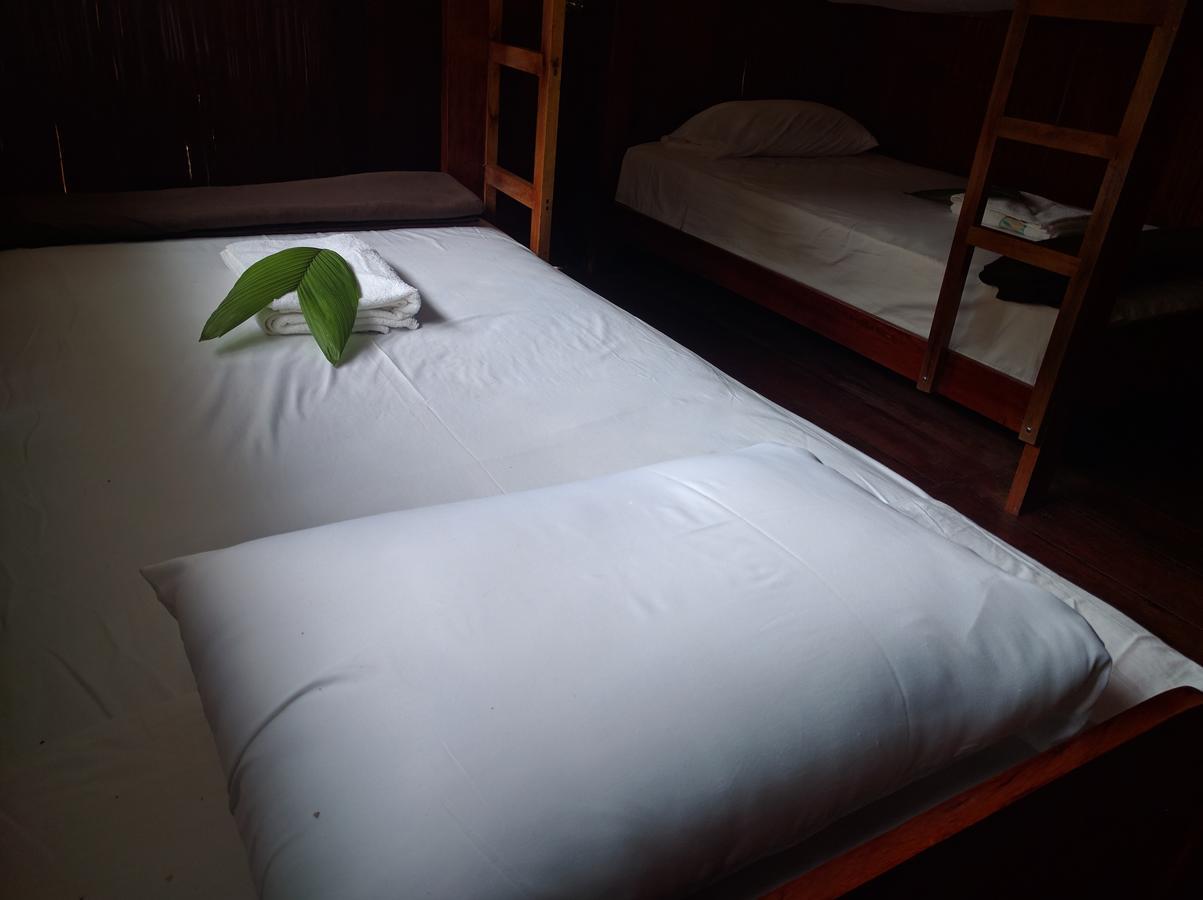 Green Forest Ecolodge Puerto Montufar Eksteriør billede